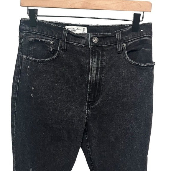 Abercrombie & Fitch The Skinny High Rise Jeans - Picture 4 of 9
